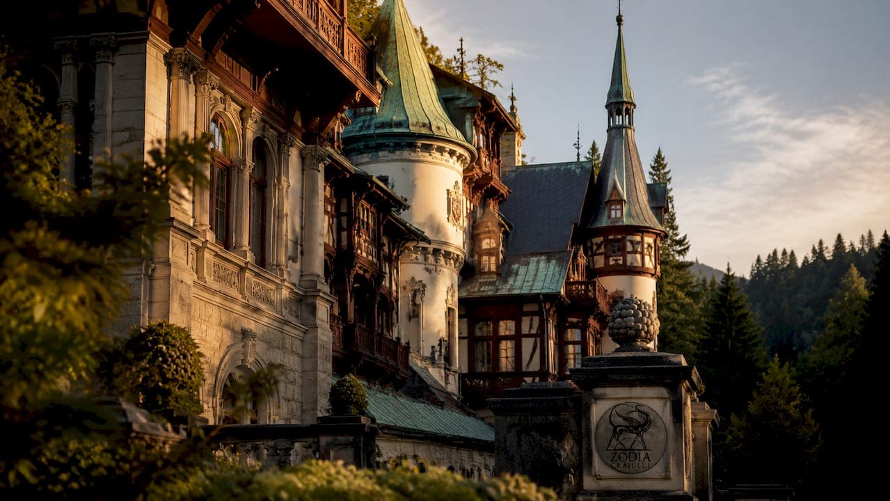 Cum vizitezi Castelul Peleș: ghid complet 2026